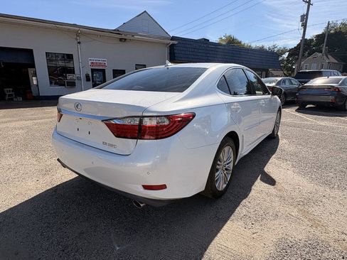 Used 2014 Lexus ES 350 w/ Luxury Package FWD image 8