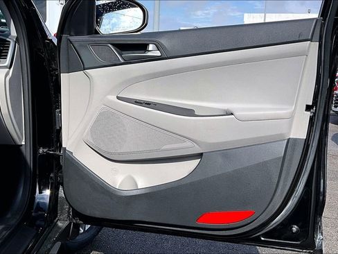 Used 2018 Hyundai Tucson SEL image 26