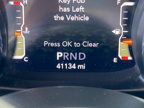 Used 2019 Jeep Wrangler Unlimited Sahara w/ Uconnect 4C Nav & Sound Group AWD/4WD image 20