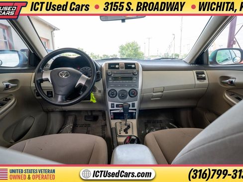 Used 2011 Toyota Corolla LE FWD image 19
