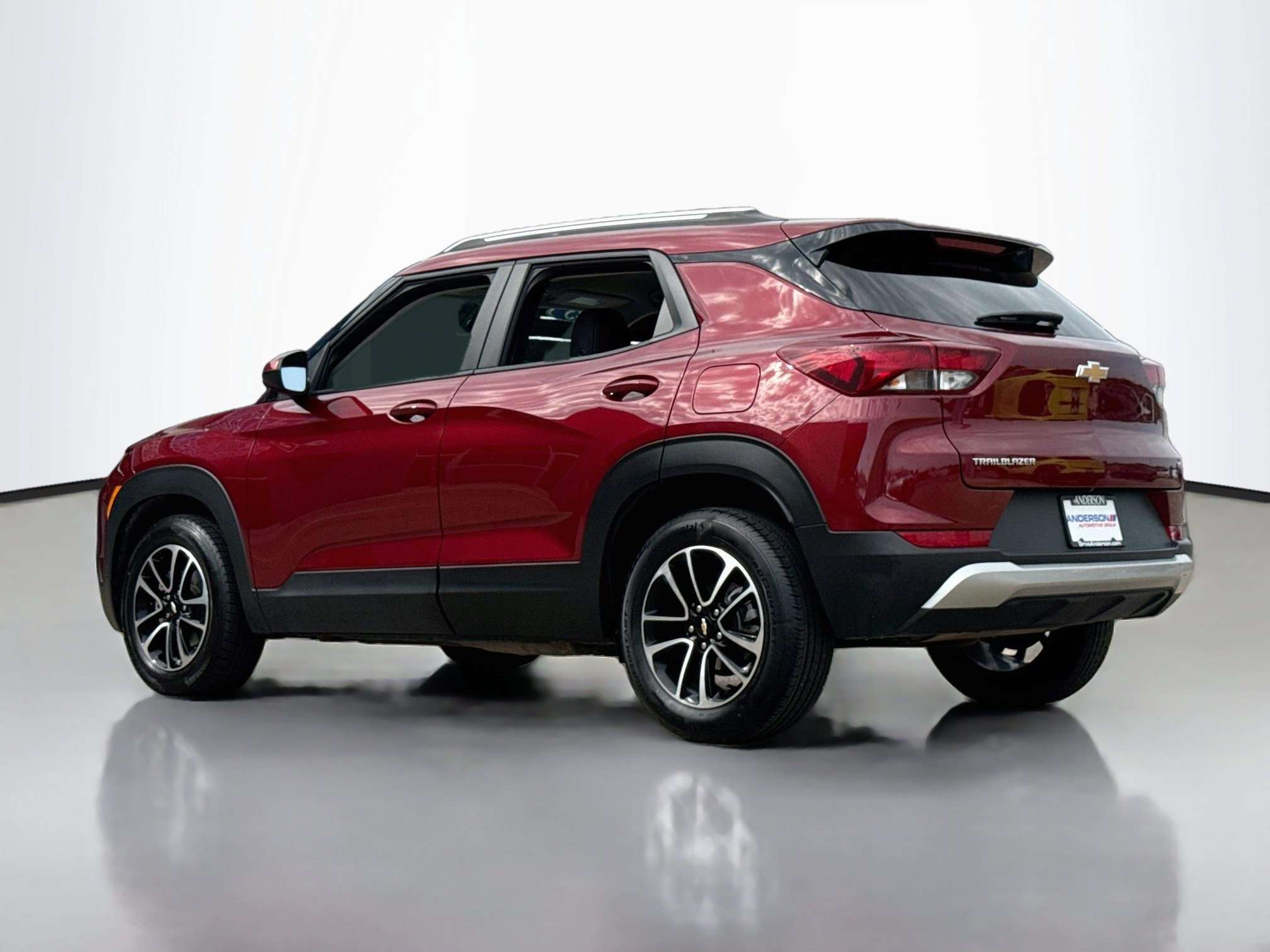 Used 2025 Chevrolet TrailBlazer LT FWD image 5