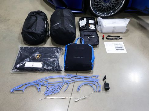 Used 2023 Lamborghini Huracan STO RWD image 68