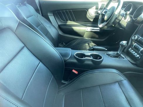 Used 2018 Ford Mustang Premium RWD image 17
