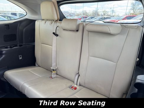 Used 2022 Toyota Highlander XLE image 7