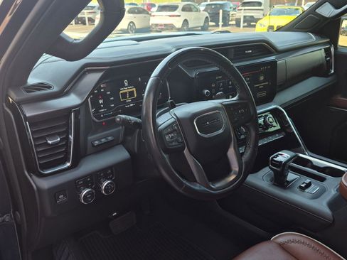 Used 2024 GMC Sierra 1500 Denali Ultimate AWD/4WD image 4