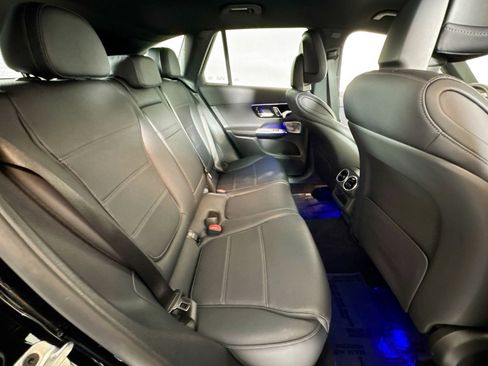 Certified 2025 Mercedes-Benz GLC 300 image 25