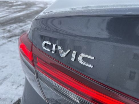 Used 2025 Honda Civic Sport image 10