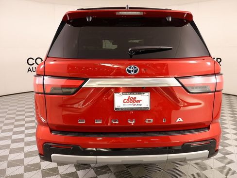 Used 2024 Toyota Sequoia Capstone image 25