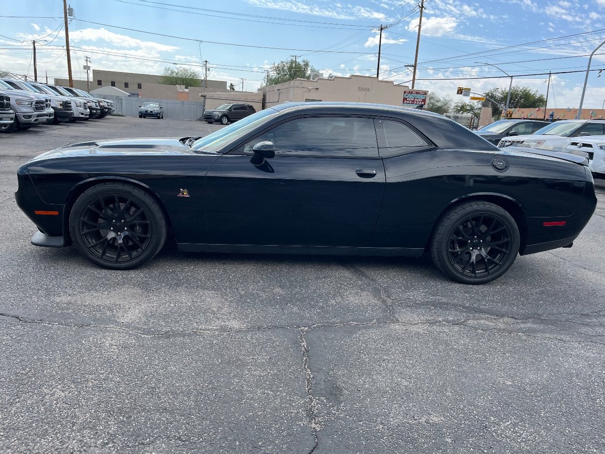 Used 2015 Dodge Challenger R/T Scat Pack w/ Leather Interior Group RWD image 6