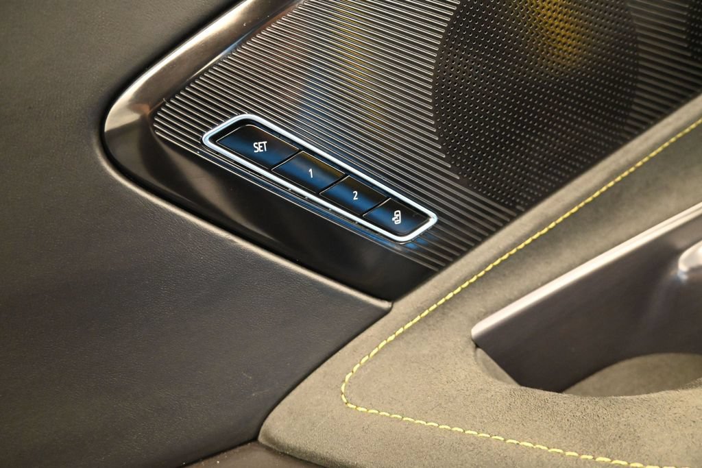 Used 2023 Chevrolet Corvette Stingray Premium Cpe w/ Stealth Interior Trim Package RWD image 11