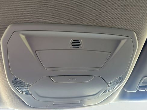 Used 2019 Ford Escape S image 32