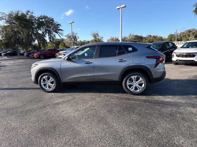 New 2026 Chevrolet Trax LS w/ Driver Confidence Package FWD image 5