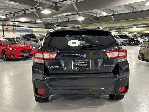 Used 2018 Subaru Crosstrek 2.0i Limited image 3