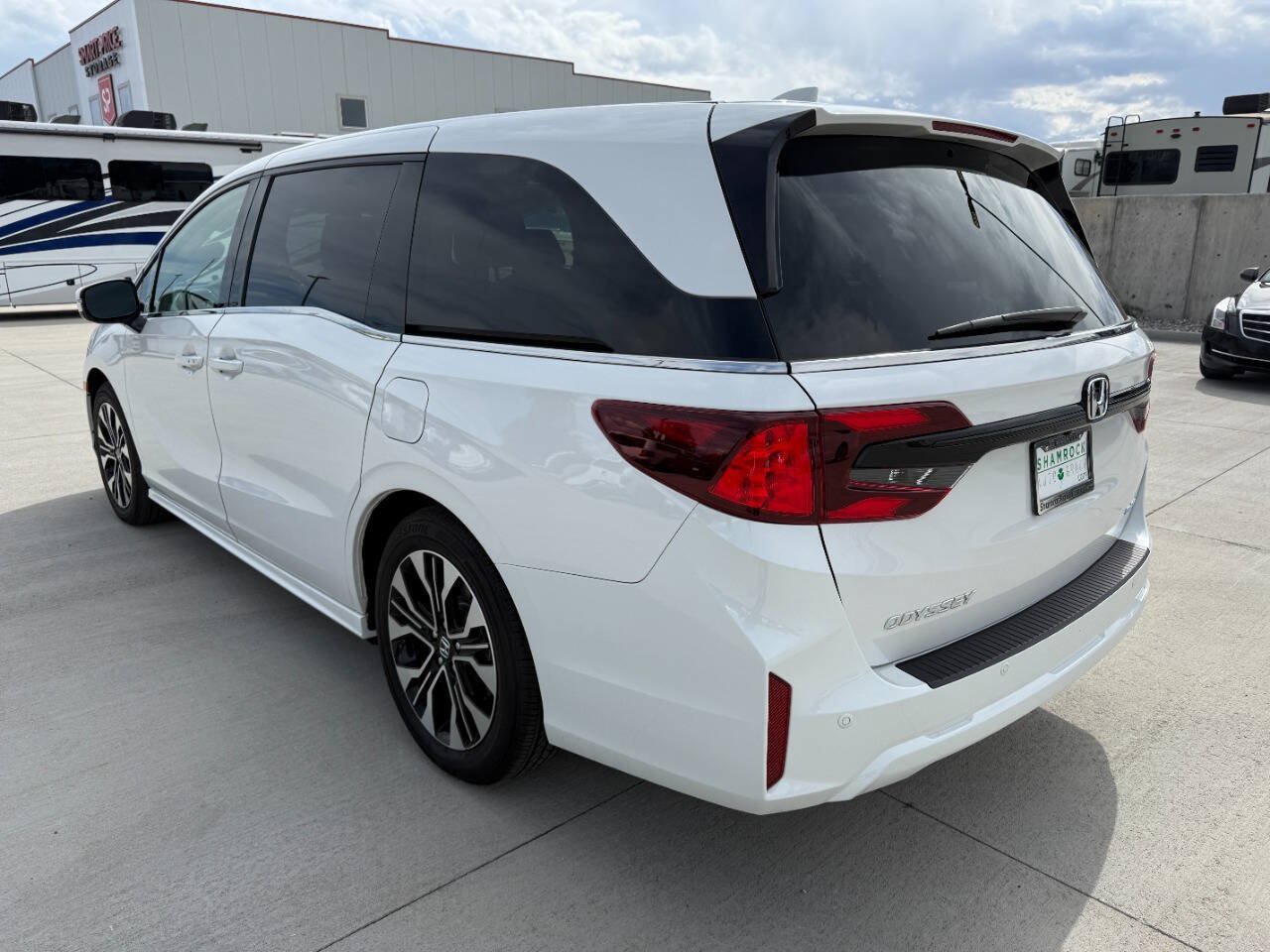 Used 2026 Honda Odyssey Elite image 5