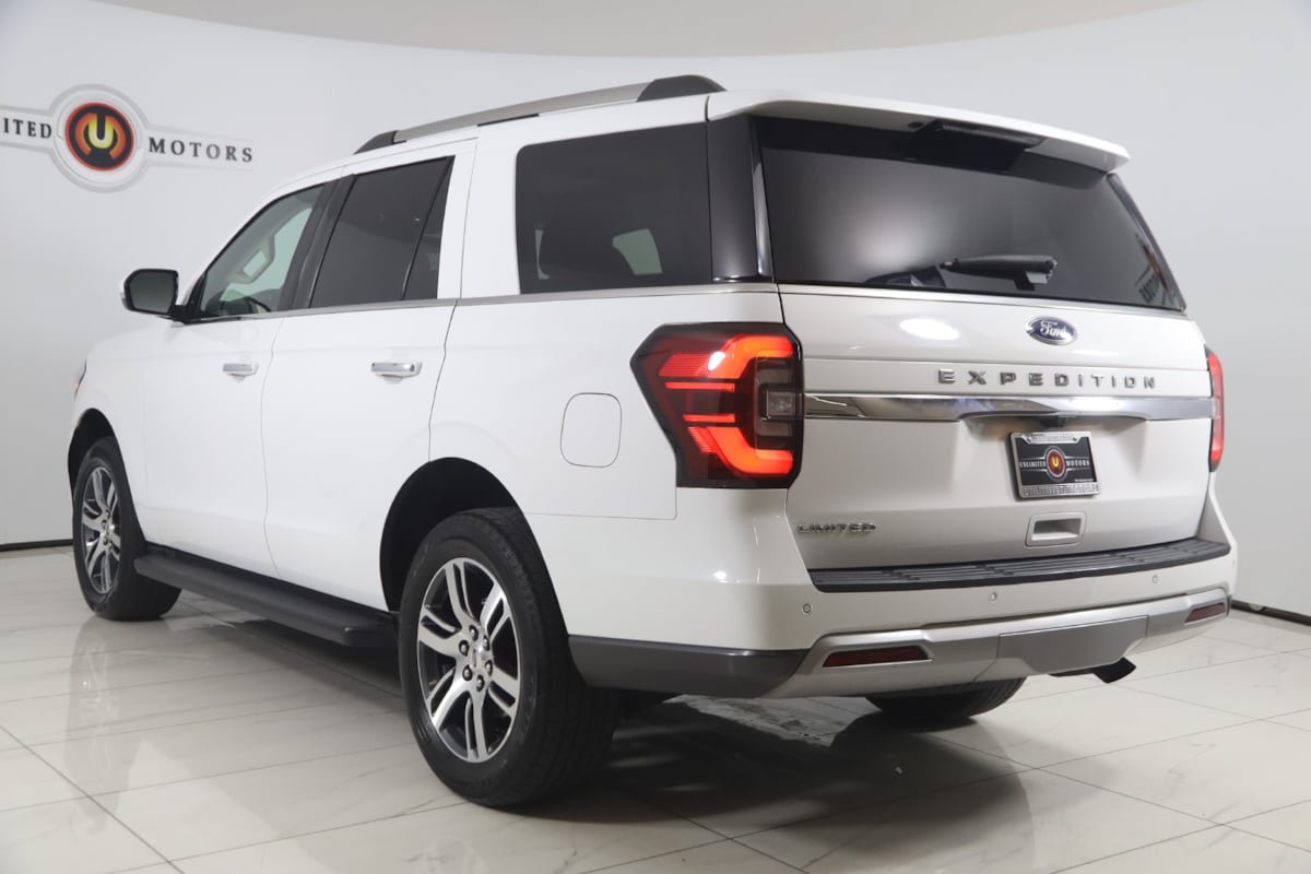Used 2024 Ford Expedition Limited AWD/4WD image 4