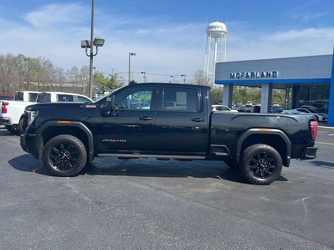 Used 2024 GMC Sierra 2500 AT4 w/ AT4 Premium Plus Package image 2