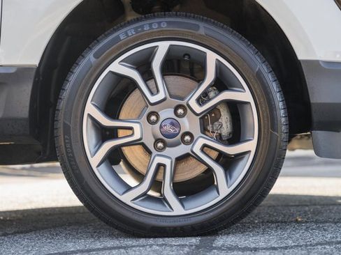 Used 2020 Ford EcoSport SES image 26