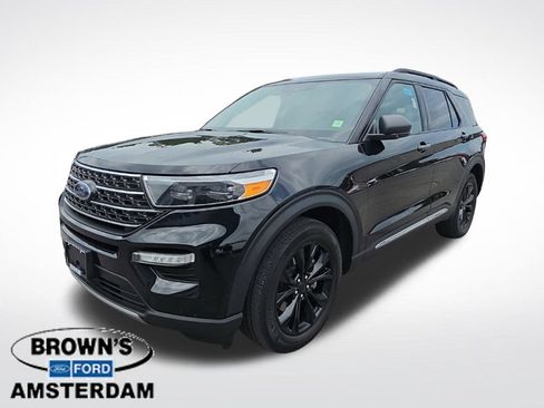 Used 2022 Ford Explorer XLT w/ Equipment Group 202A AWD/4WD image 4