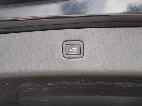 Used 2022 Chevrolet Blazer LT image 19