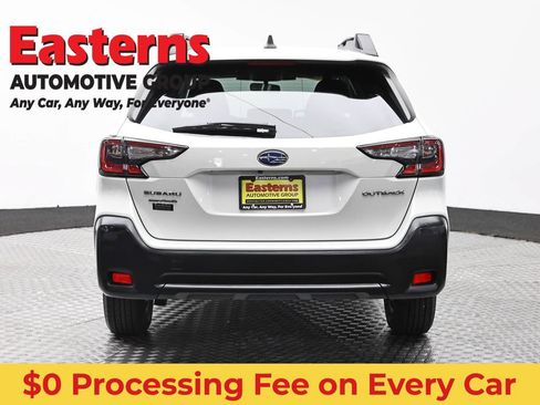Used 2024 Subaru Outback Premium AWD/4WD image 6