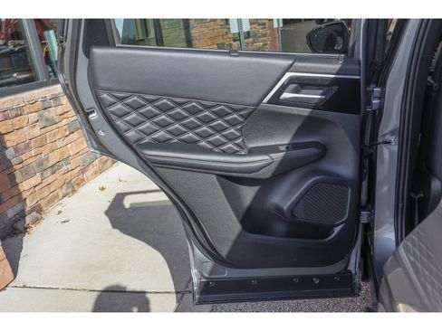 Used 2024 Mitsubishi Outlander SEL image 16