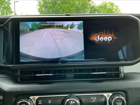 Certified 2024 Jeep Wrangler Unlimited Sport AWD/4WD image 13