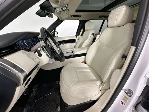 Certified 2024 Land Rover Range Rover SE AWD/4WD image 19