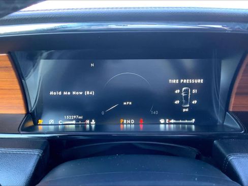 Used 2019 Lincoln Navigator Reserve image 25