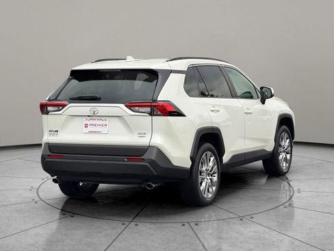 Certified 2022 Toyota RAV4 XLE Premium AWD/4WD image 6