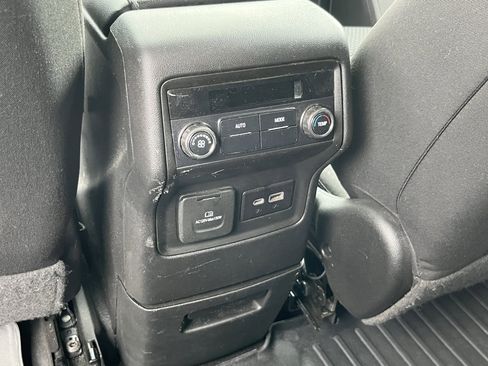 Used 2021 GMC Acadia SLE w/ Driver Convenience Package AWD/4WD image 20