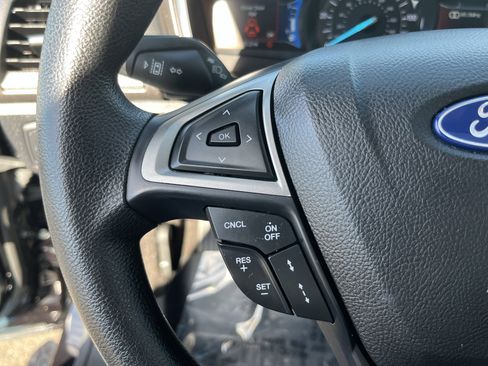 Used 2020 Ford Fusion SE image 20