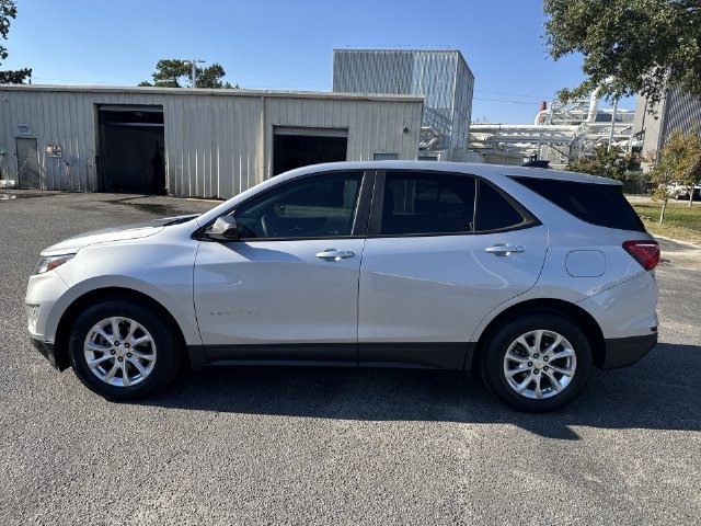 Used 2020 Chevrolet Equinox LS w/ LS Convenience Package FWD image 8
