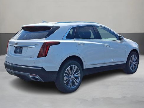 New 2025 Cadillac XT5 Premium Luxury w/ LPO, Floor Liner Package image 3