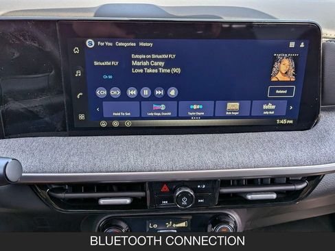 New 2026 Nissan Kicks SV w/ Charging Package FWD image 17