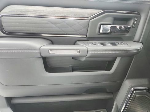 New 2025 RAM 2500 Limited image 26