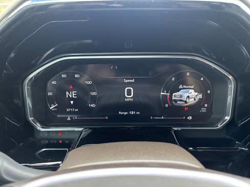 Used 2026 GMC Sierra 1500 SLT image 18