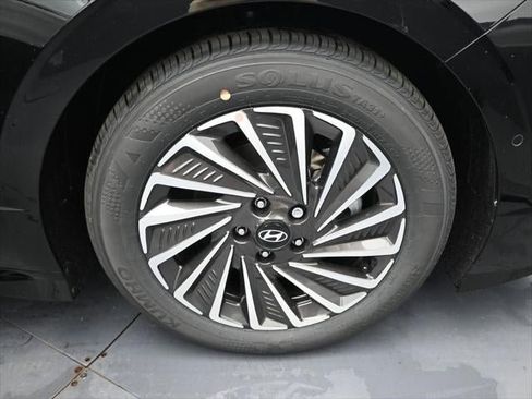 New 2025 Hyundai Sonata Limited image 79