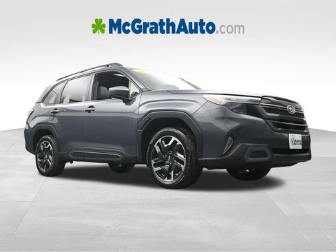 Used 2025 Subaru Forester Limited AWD/4WD image 28