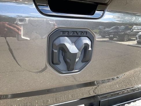 Used 2024 RAM 1500 Laramie AWD/4WD image 32