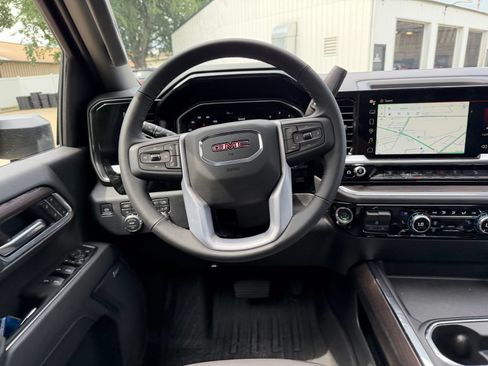 New 2026 GMC Sierra 2500 SLT w/ SLT Premium Package AWD/4WD image 13