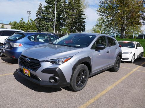 Used 2024 Subaru Crosstrek 2.0i AWD/4WD image 3