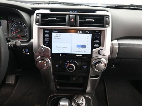 Used 2024 Toyota 4Runner SR5 image 18