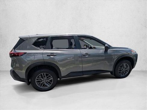 Used 2022 Nissan Rogue S FWD image 4