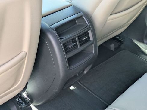 Used 2019 Cadillac XT5 AWD image 30