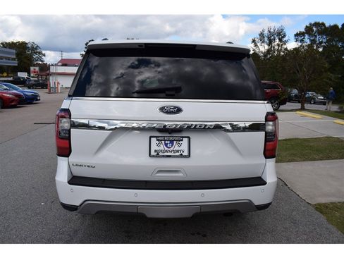 Used 2020 Ford Expedition Limited image 4