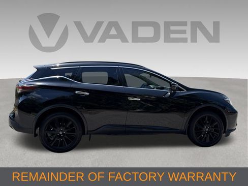 Used 2022 Nissan Murano SV w/ SV Midnight Edition Package FWD image 4