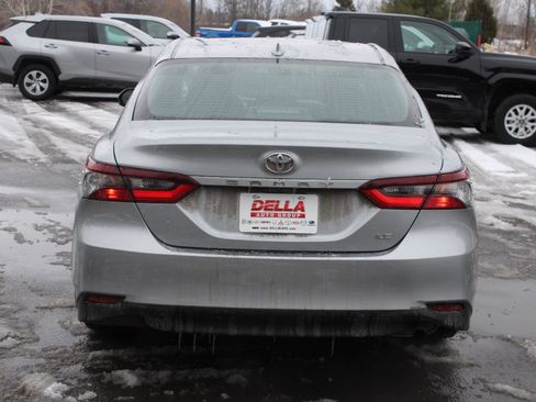 Used 2023 Toyota Camry LE image 6