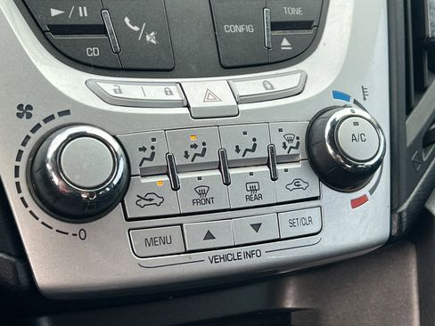 Used 2015 Chevrolet Equinox LS image 16