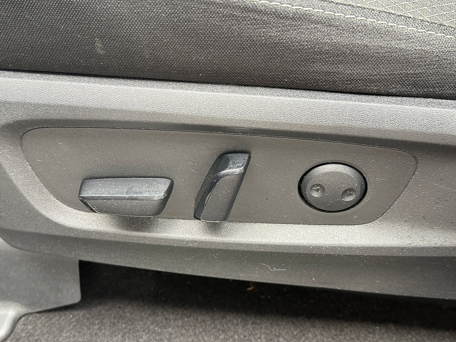 Used 2023 Nissan Pathfinder SV AWD/4WD image 24