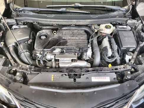 Used 2016 Chevrolet Cruze LT image 25